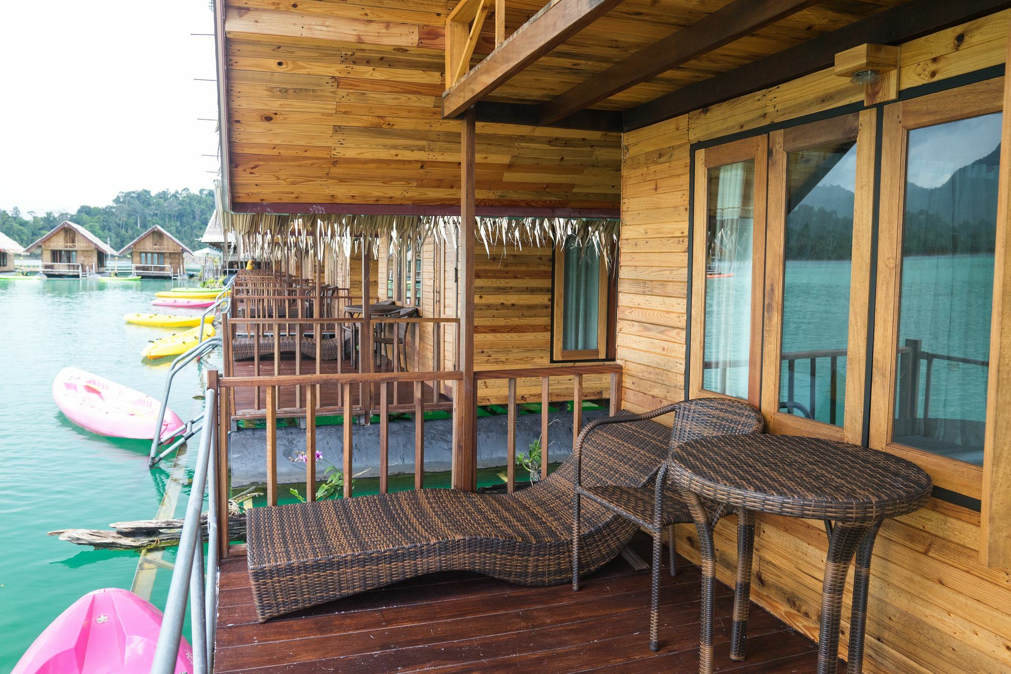Keeree Warin Chiewlarn Resort Khao Sok National Park Exterior foto